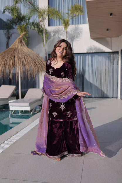Women's Purple Color Velvet Zari Embroidered Work Kurti Palazzo Set
